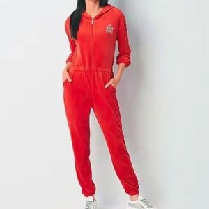 medium red Juicy Couture jumpsuit velour good condition